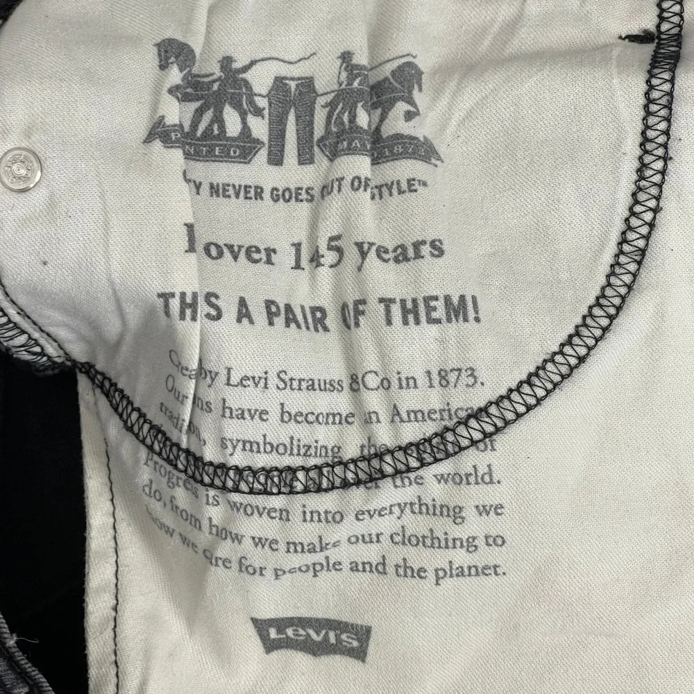 Levis these levis